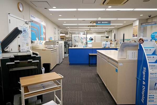 なんば店 店内