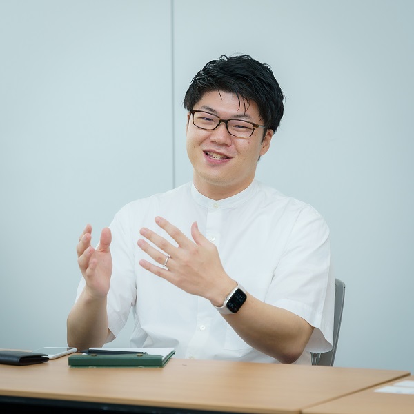 LS事業本部 福島さま