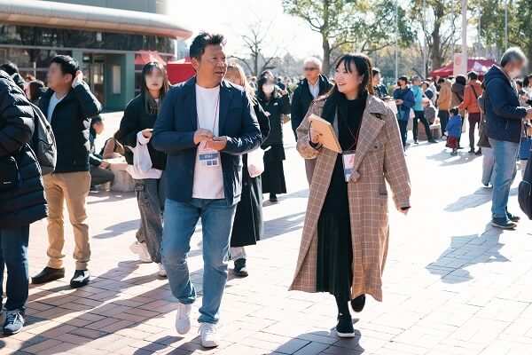 クリエイティブデザインセンターの飯塚さん