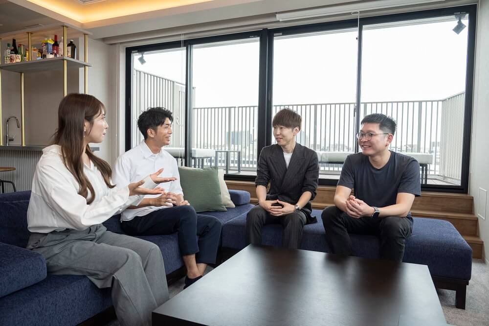 （左から　野村不動産 金澤様、黒田様、コニカミノルタ藤原さん、キンコーズ榎宮さん）